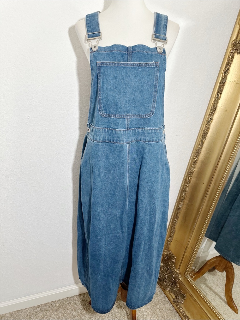NWT BloomChic Cotton Blend Blue Wash Denim Overall Midi Dress Size 10